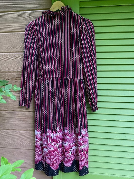 No tags Dresses & Skirts - Vintage 1970s Ruffle Collar Polka Dot Striped Floral Dress - Size Medium